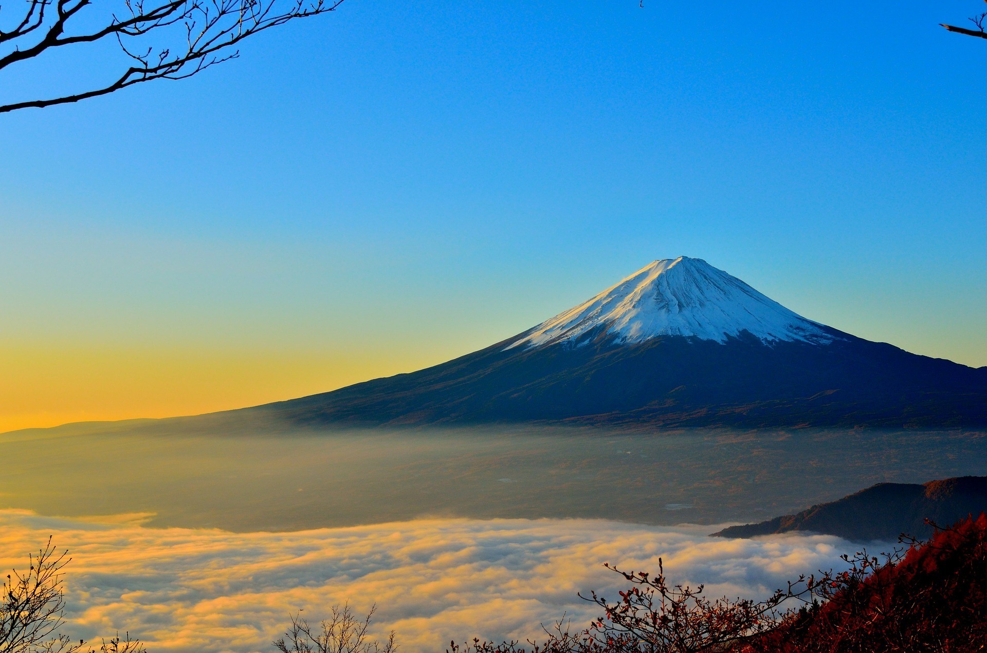 登山シーズンの到来 世界遺産の富士山へ登ってみよう 山梨県富士吉田市 旅の目的地に合った周辺のホテルガイド